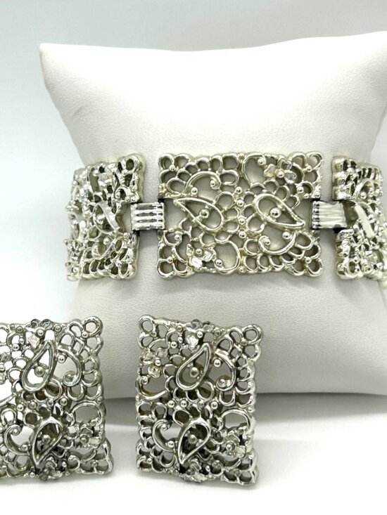 Jewelry - Statement Earring & Bracelet Set Paisley Filigree Panel Design Silver-Tone